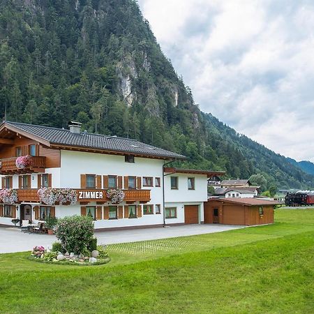 Gästehaus Luxner Strass im Zillertal Exterior foto