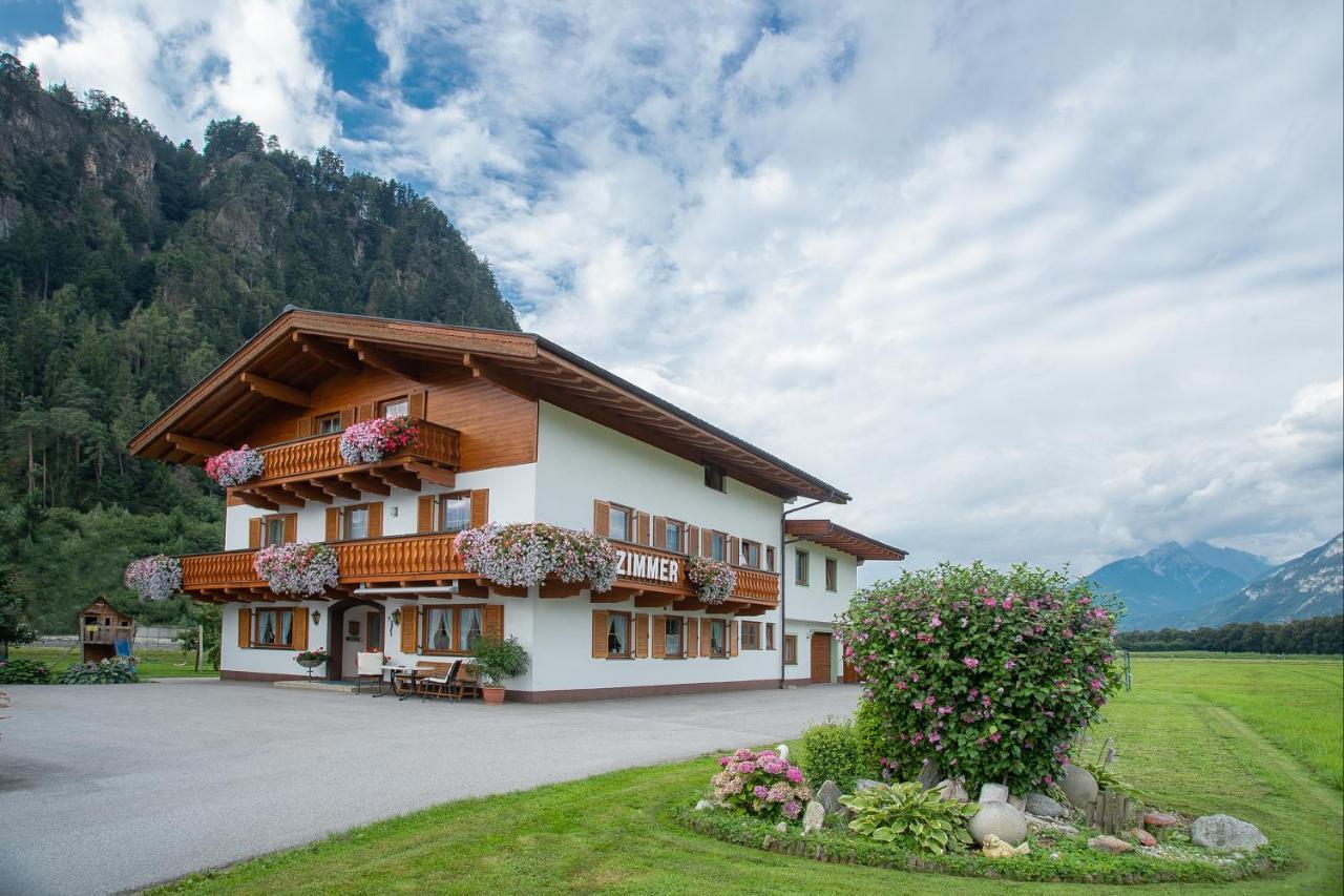 Gästehaus Luxner Strass im Zillertal Exterior foto