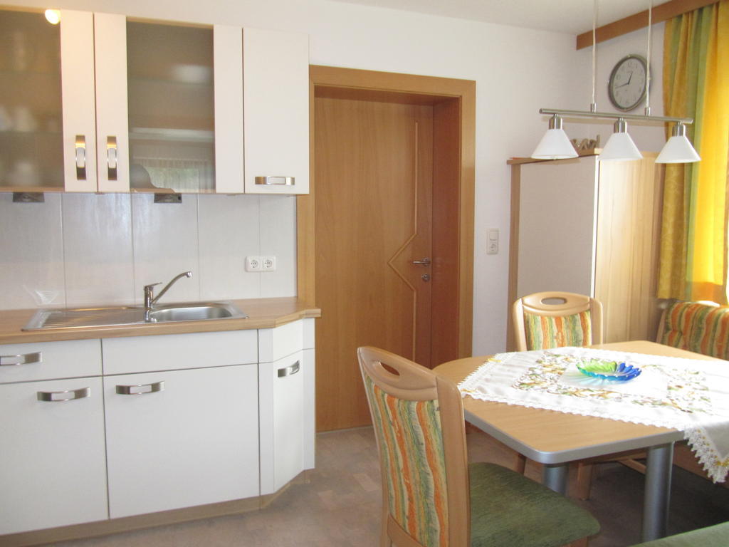 Gästehaus Luxner Strass im Zillertal Zimmer foto