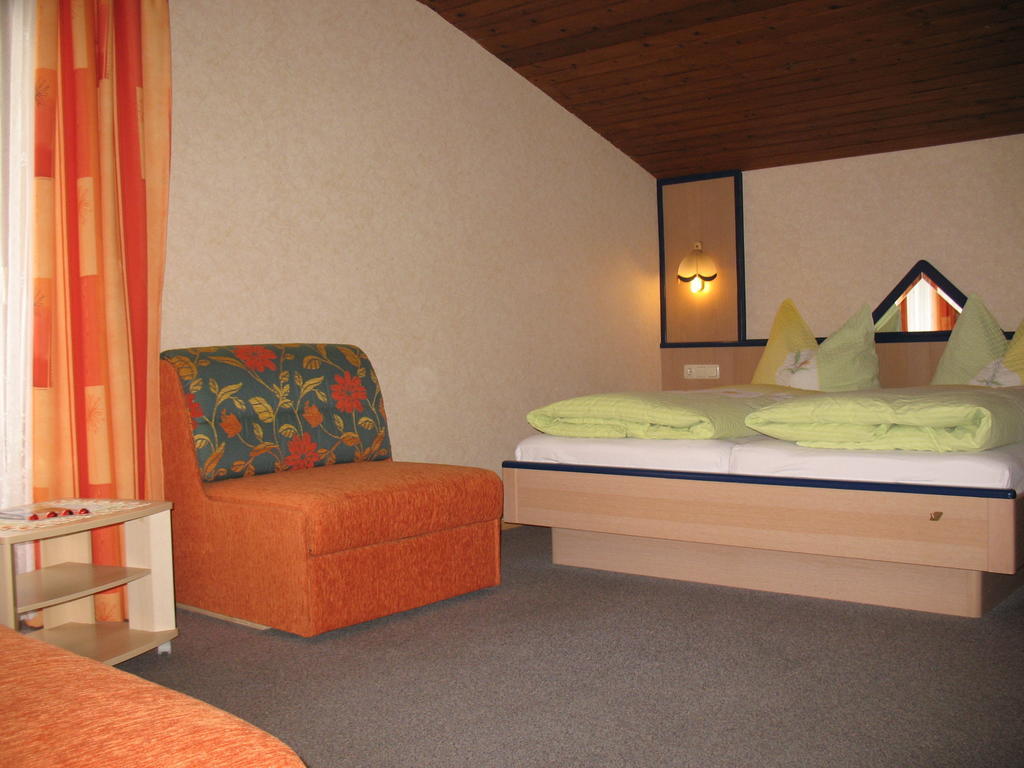 Gästehaus Luxner Strass im Zillertal Zimmer foto